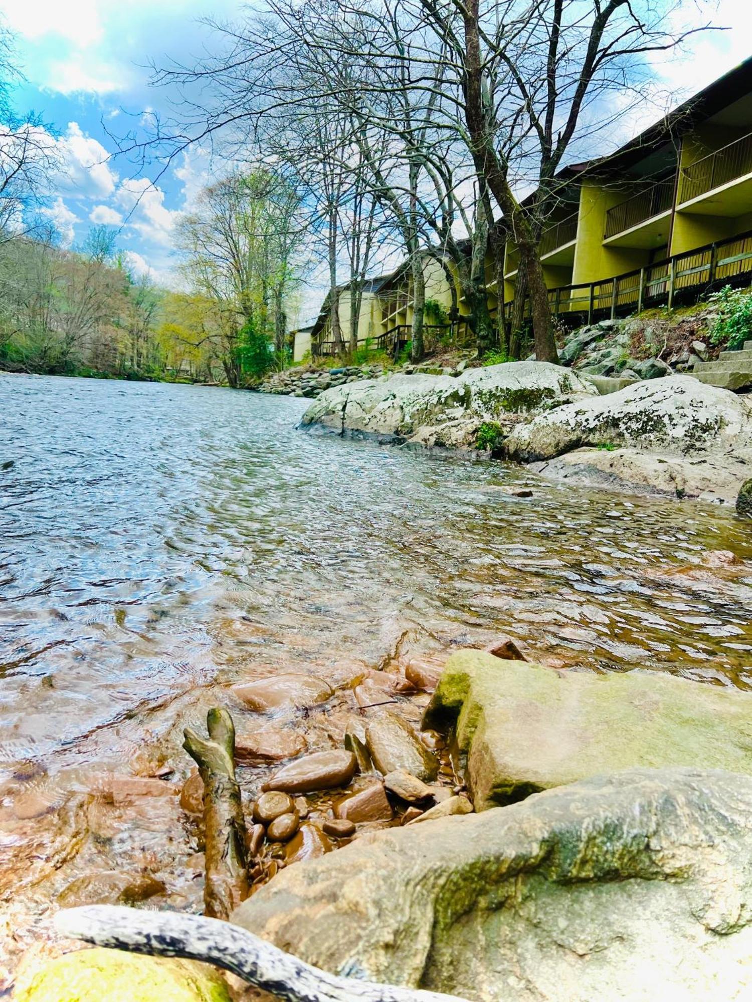 Newfound Lodge On The River 切罗基 外观 照片