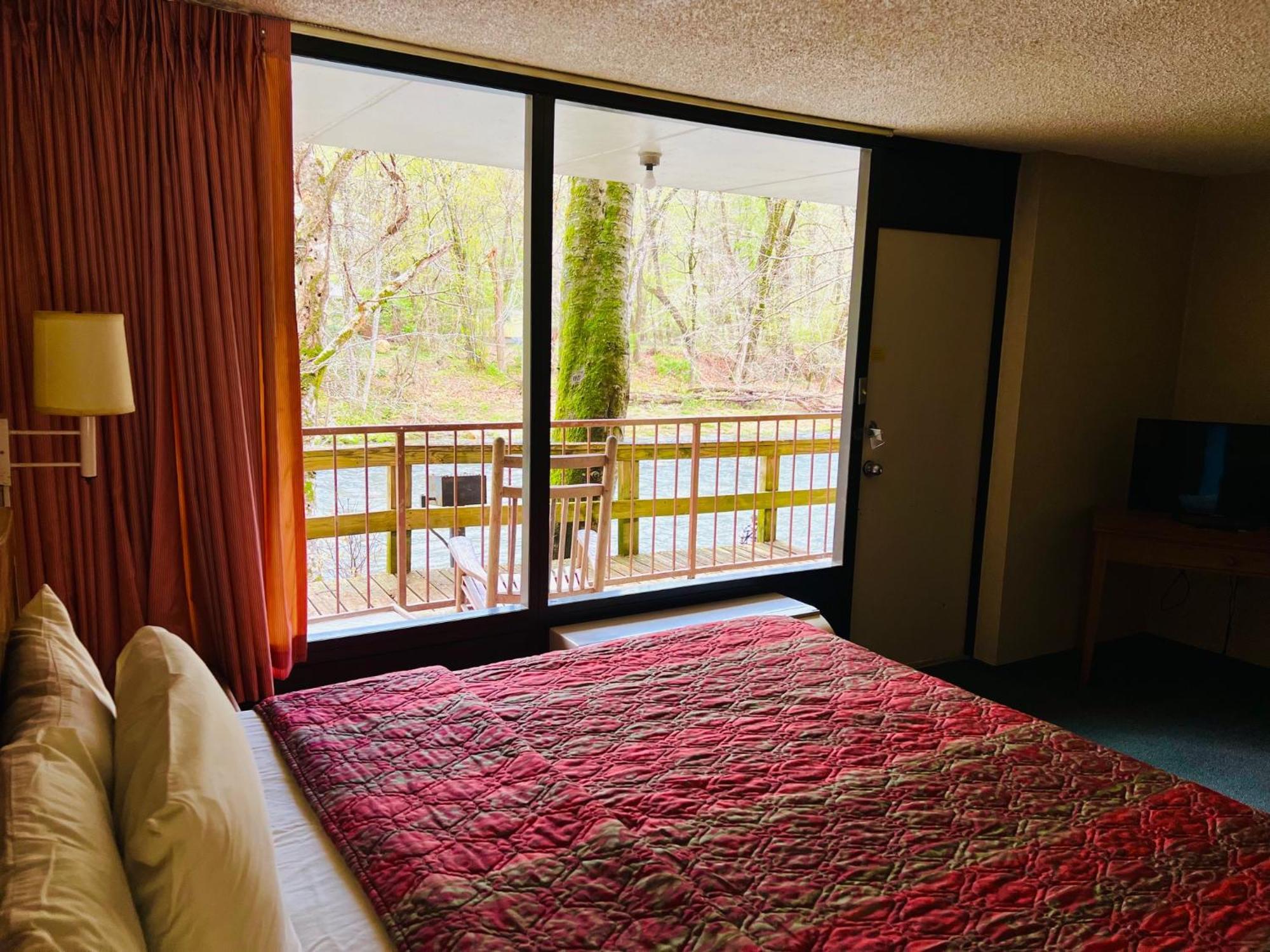 Newfound Lodge On The River 切罗基 外观 照片